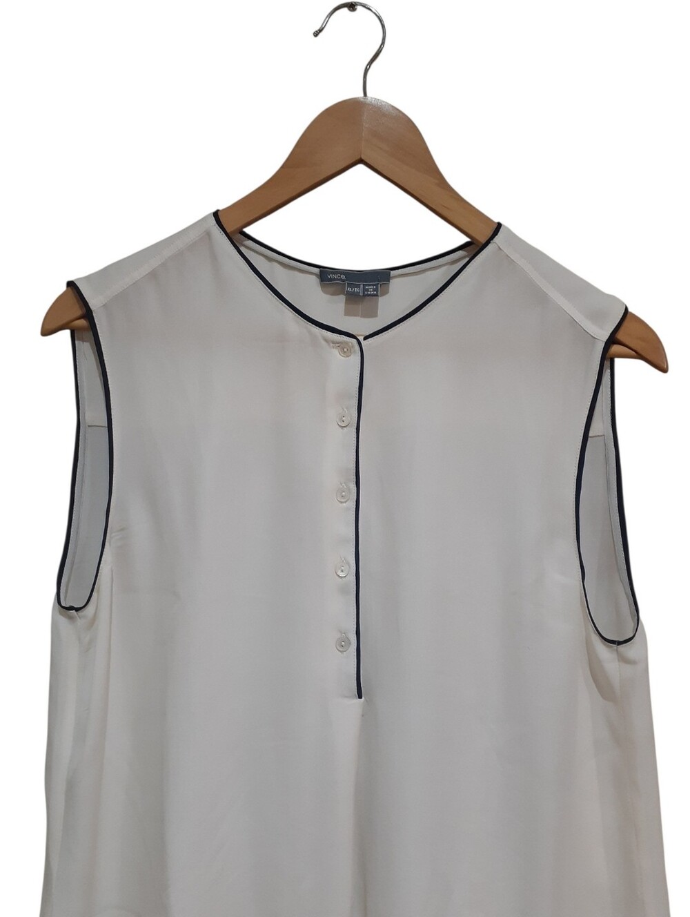 Vince Off White Sleeveless Button Front Silk Blouse with Black Piping Size XL - Picture 3 of 8